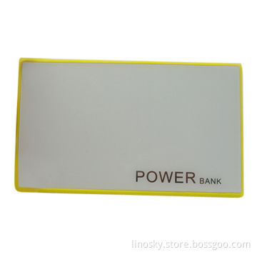 Business card-shaped power bank
